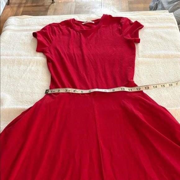 Reformation gorgeous red stretchy dress with great deep pockets - Picture 8 of 10